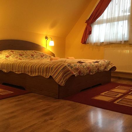Pension Casa Timar Brassó Szoba fotó
